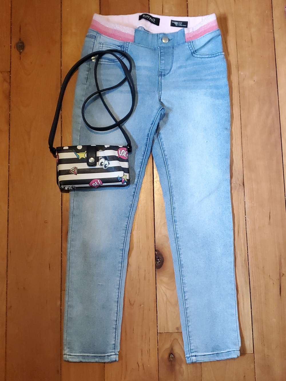 Buffalo Light Wash Jeans with  Strechy Pink Waistband Sparkle W/Bonus Purse!